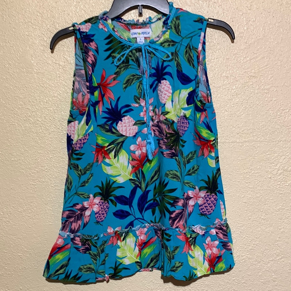Kiwi Fresh Top Sleeveless Blouse Hawaiian Floral Blue Red Pink S with Ruffle